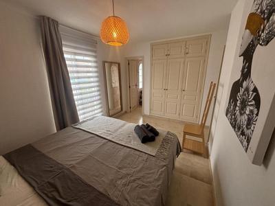 penthouse with great sea view and natural reserve - magnificent swimming pool - calm and bright