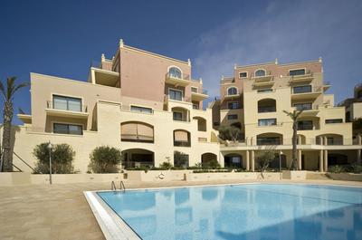 Luxury Seaview & Pool-Hosted by Sweetstay