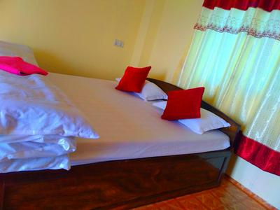 Pick view restaurant and lodge