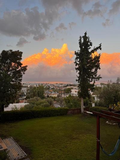 Garden House with sea view