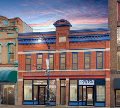 4br Downtown La Crosse Walk Everywhere!