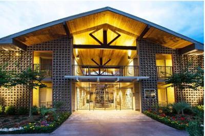 Stylish Galleria Condo 2BR 2BA Saltwater Pool Marquee Uptown