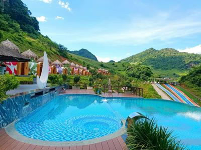 Moc Chau Island - Bach Long Glass Bridge
