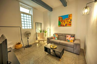 Central Valletta Duplex with Balcony