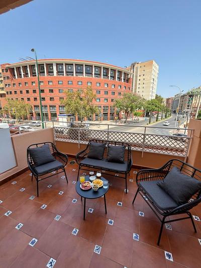 Piso céntrico con parking privado y terraza super