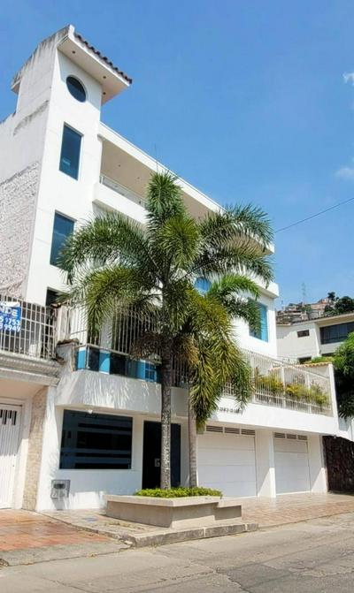 Apartahotel Cristales