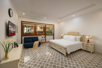Luxe Paradise Suites Hotel Dich Vong Hau