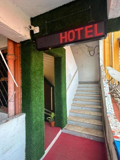 HOTEL DADO`s INN