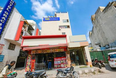 FabHotel Aman Inn Near IGI Airport New Delhi