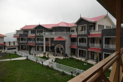 Royal Kund Hotel and Resort
