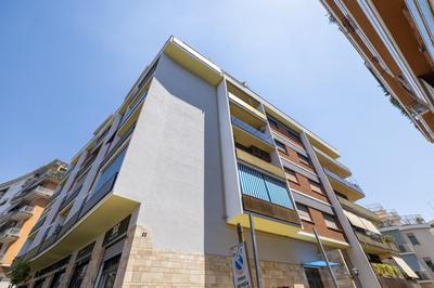Vatican Modern house by Varental