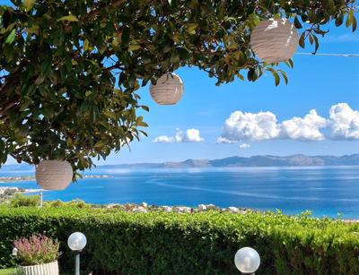 Harris elegant house superb view near airport