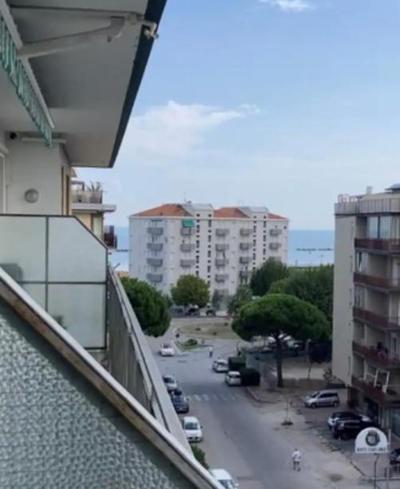Monolocale nuovo arredato vista mare