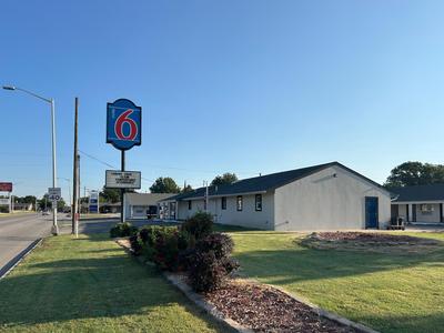 Motel 6 Ponca City, OK