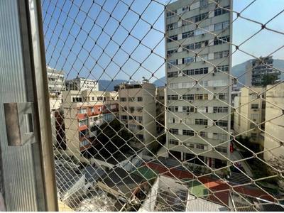 Apartamento de 2 quartos em Ipanema