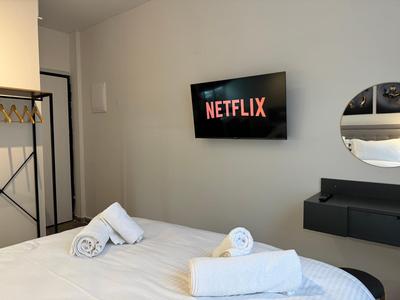 Private Mini Suite-Netflix