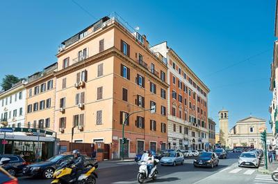IREX near Vatican Museum new apartment