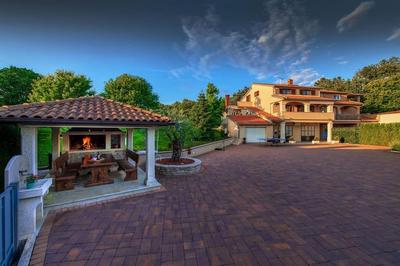 House Mikela Heki, Pazin by IstriaLux