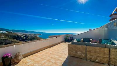 Ático en alquiler de ensueño cerca de Nerja