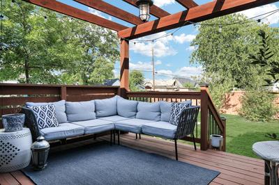 Getaway Near River Walk DT Yard BBQ Pet Games