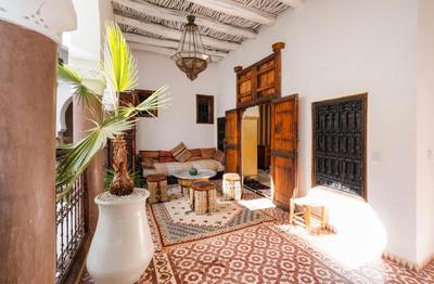 Riad Banafsaj - Exclusif - 20mn de Jamaa Al Fnaa