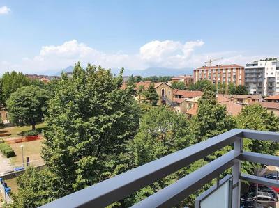 Bilocale panoramico comodo a università e servizi