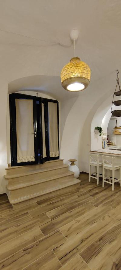 Apollonia suite