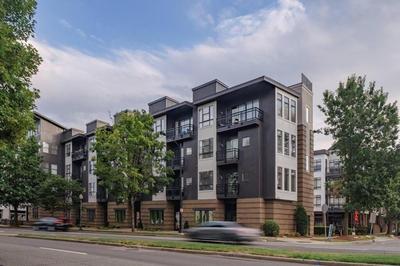1 Bedroom Studio Townhouse in Uptown Charlotte