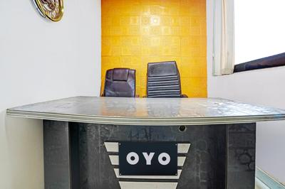 Hotel O SOLITAIRE HOTEL AND BANQUET
