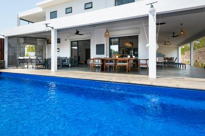 Villa SERENITY neuve,4 chambres, 5 min de la plage