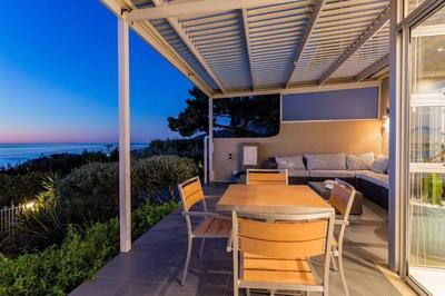 Modern Camps Bay Apartment