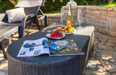 Sunny private pool apartments Seamare