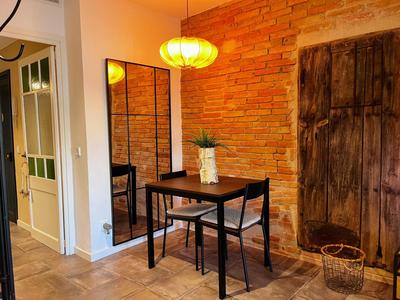 Chic apartment in Girona center