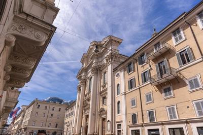 Domus in Via Del Corso