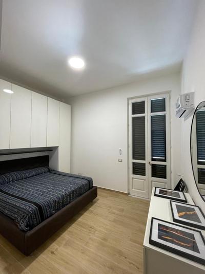 Minimal Art Home
