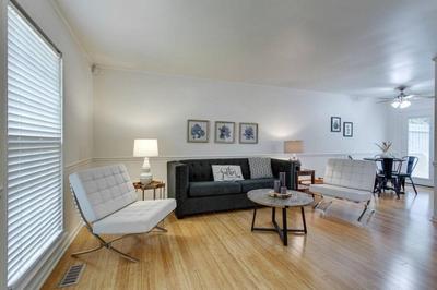 Sunset Cottage 2 bed 1 bath Pet-Friendly