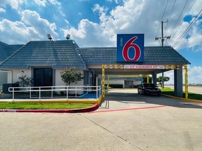 Motel 6-Duncanville, TX - Dallas