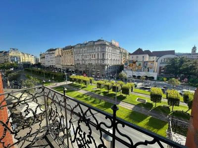 Charles' Haven in the Heart of Budapest
