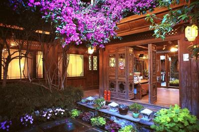 Big Tree Guesthouse - Lijiang old town 佬树客栈