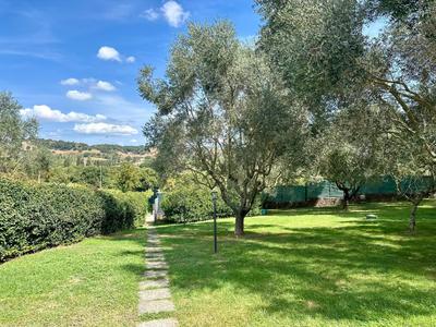 Cottage Uvi tra le campagne di Roma Nord