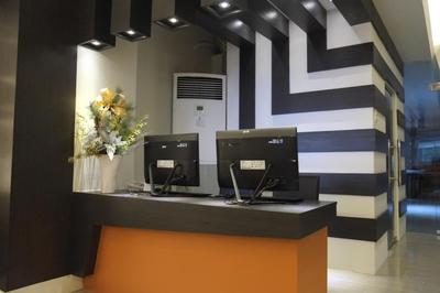 Southpole Central Hotel