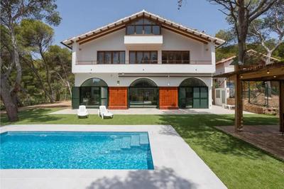 Villa Can Reig Tamariu, next to the beach