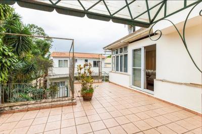 Ampla Suite Privativa com Varanda