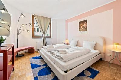 Naschmarkt City Apartment is Calling
