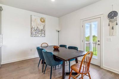 Texan Oasis, minutes from COTA, Airport, and all Austin has to offer!