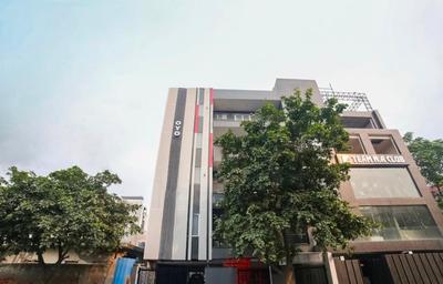 Collection O Kailash Enclave