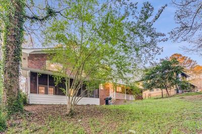 Spacious Decatur Home Sleeps 12, Work-Ready