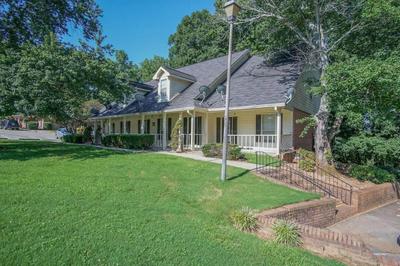 The Rosewood Townhouse - 10 mins to horse park!