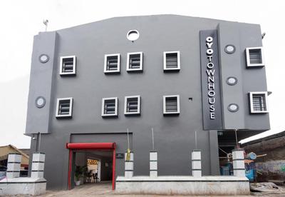 Super Townhouse Science City Formerly Hotel Mannat International