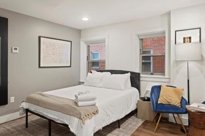 Plaza Studio Extended Stay Historic & Cozy for 2